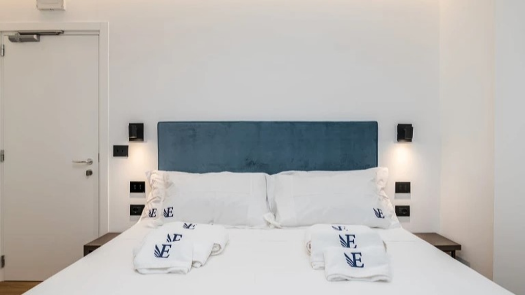 Suite con Jacuzzi - Ermes Suite & Rooms, Bari - DomusCharme